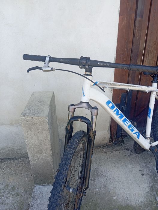 Vând bicicleta omega foarte bună