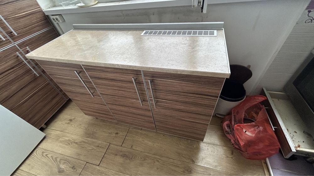 Кухонный гарнитур сатылады срочно