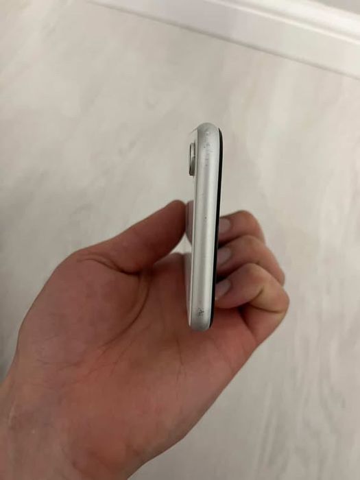 Айфон хр 64гб белый