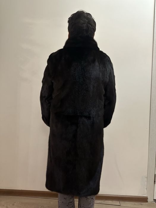 Продам норковую шубу