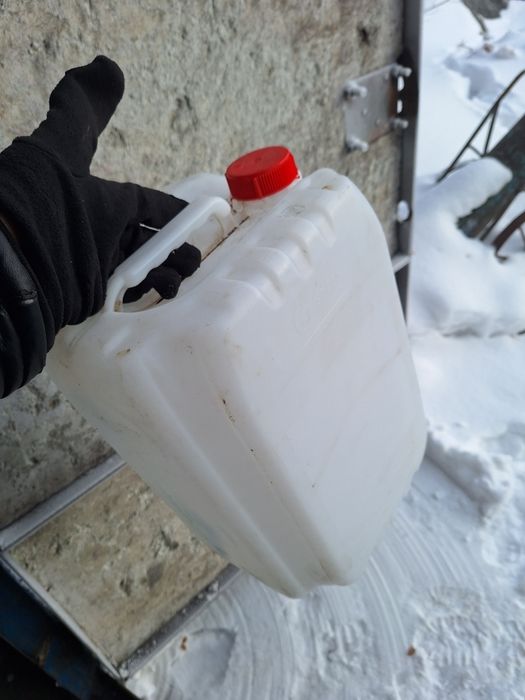 Канистры 20литр.