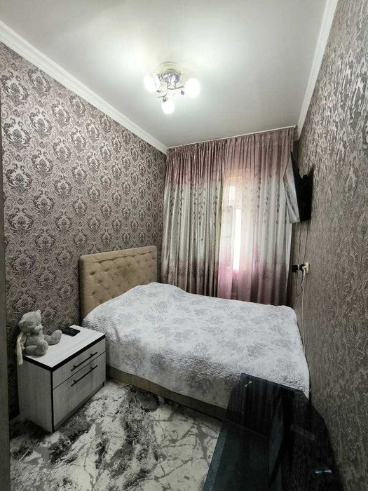 Продается квартира.Юнусабад 18 
Клиника Ихлос 
3/5/9.Ипотека есть