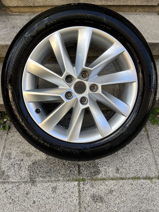 set 4 roti originale Skoda Superb 5x112 R17 pentru gama VAG  Skoda Audi VW Seat. Cauciucuri vara Goodyear  DOT1222. Echilibrate gata de drum. Pret fix