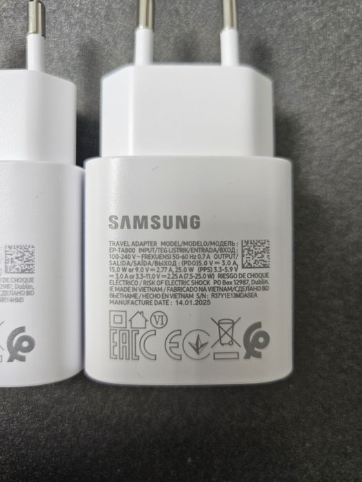 Adaptor încărcător original Samsung NOU

Pretul afișat este fix fix.