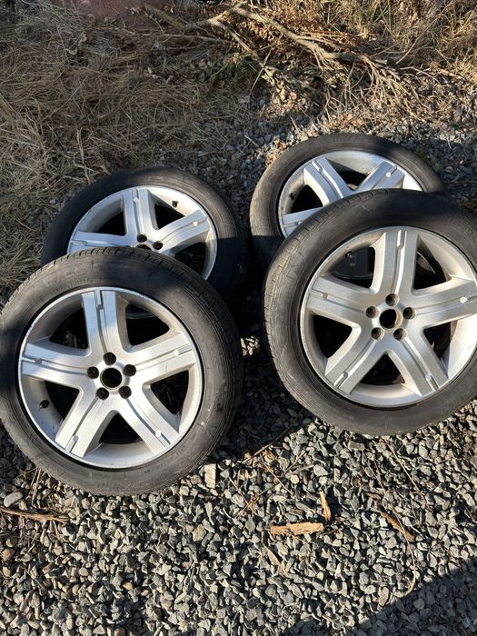 Jante subaru forester 215/55 R17