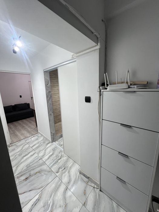Apartament de închiriat 2 camere - Strada Minerilor, Bl. 9, etaj 2
