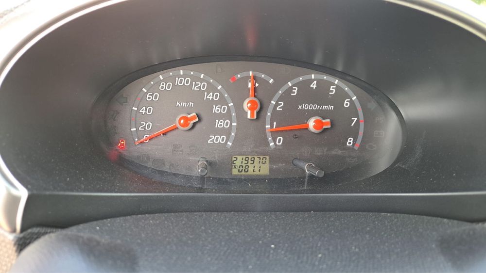 Nissan Micra 1.3 Benzina