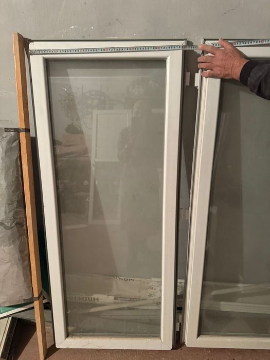 Продается пластиковые окна двери