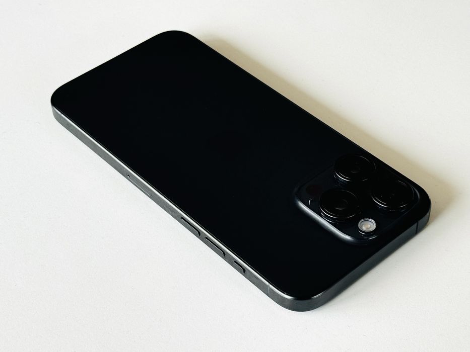 Iphone 15 Pro Max 1TB Black Titanium 100% Батерия! Гаранция 6 месеца