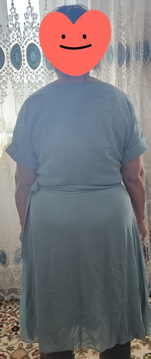 Продаю платье 50 размера