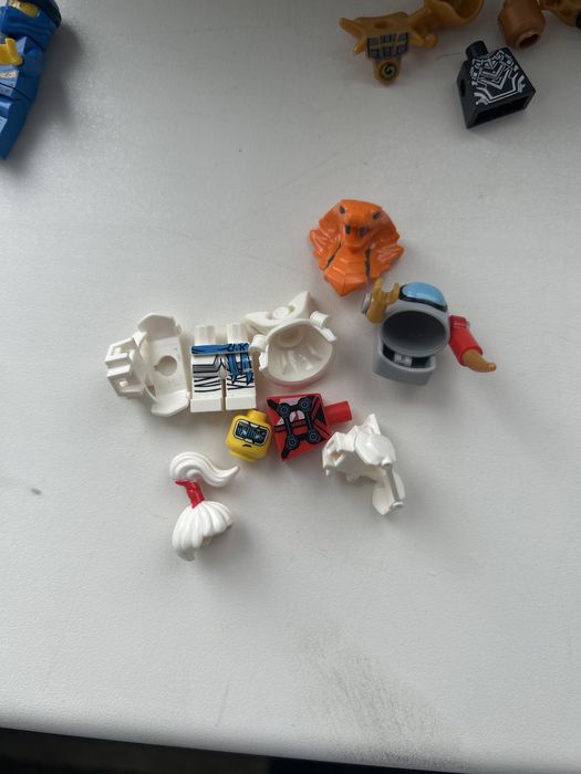 Редкие детали LEGO Ninjago: Зейн, Кай, Кобра + Among Us