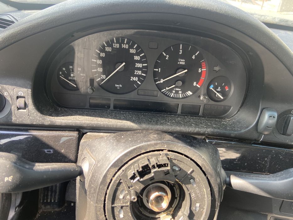 usa stanga fata bmw E39 piese dezmembrari E39 motor 2.0