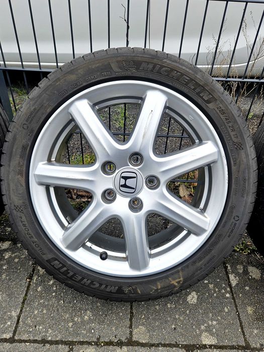 Оригинални лети джанти 17" 5х114,3 Хонда