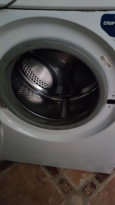 Продам стиралку indesit