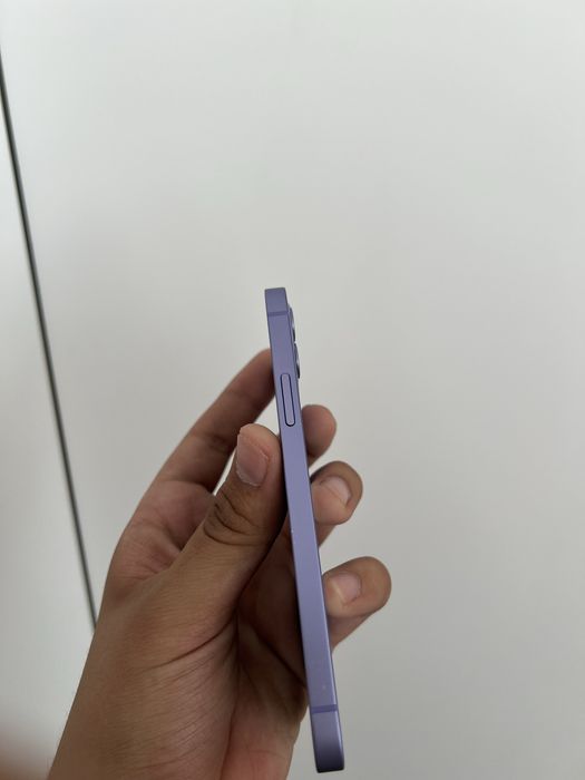 Iphone 12 srochni sotiladi