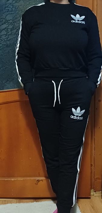 Treninguri damă S.M.L.XL.Preț 100 lei