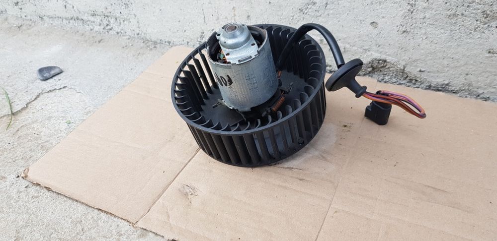 Aeroterma Ventilator Caldura Habitaclu Interior Bord Ford Ka 1BB42 13V