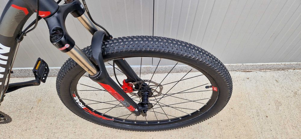 Алуминиев велосипед B"Twin Rockrider колело 27.5