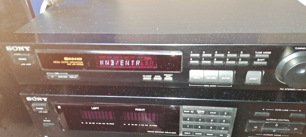 Продавам усилвател и тунер Sony