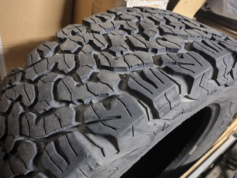 Продам шины комплект 4шт