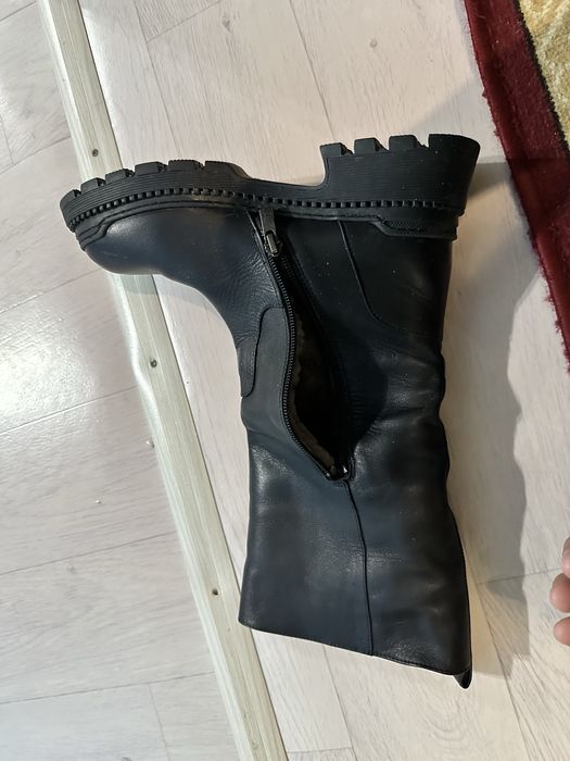 Продам зимний обувь