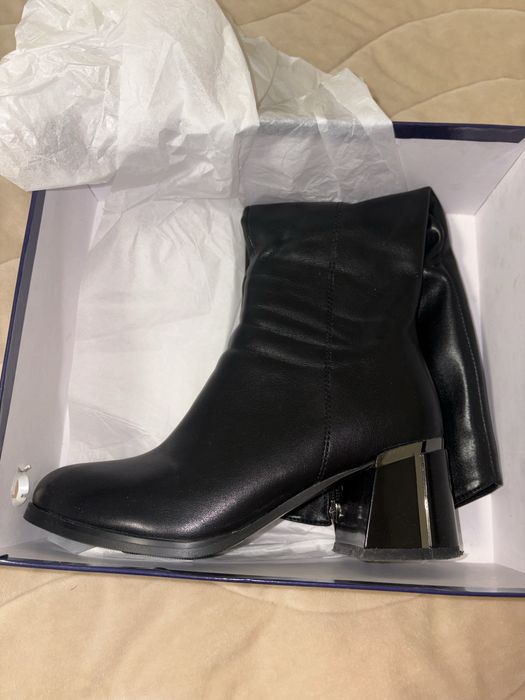 Нови дамски дги ботуши от естествена кожа