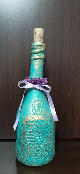 Ръчно декорирани бутилки