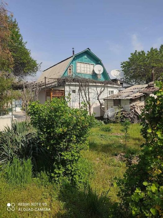 Продаётся дача   6 соток от круга Рохат 15-20 минут езды на машине.