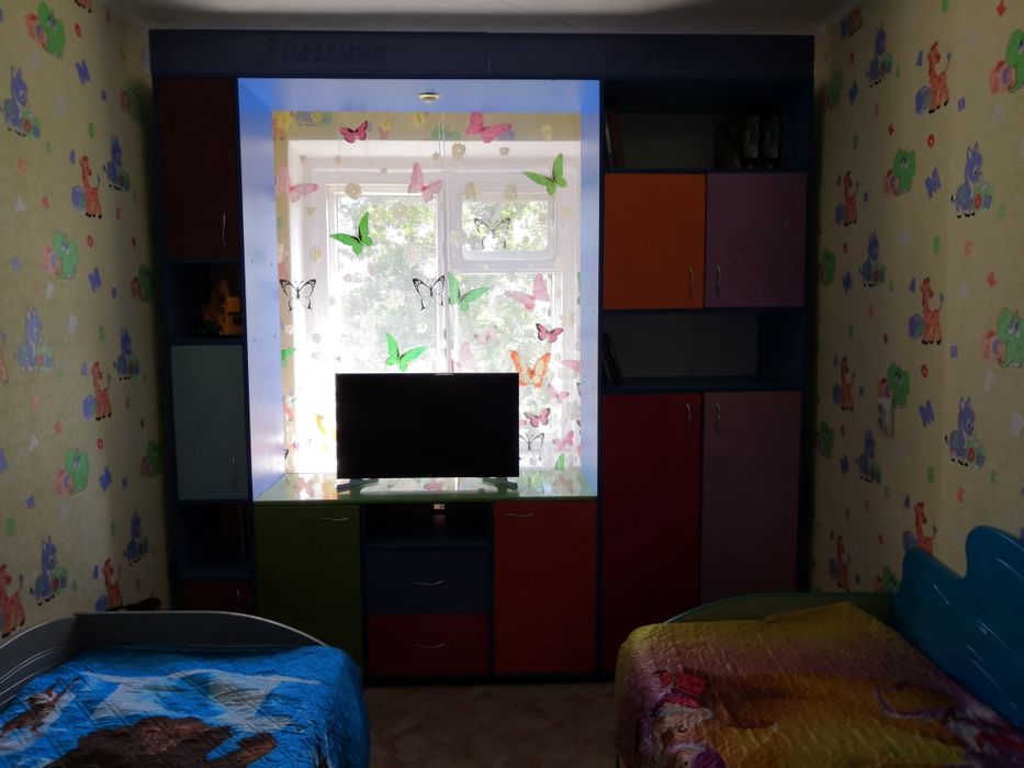 Продам детскую стенку