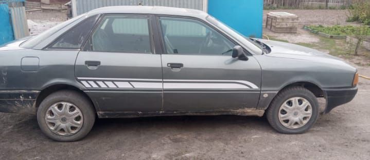Продам машину Ауди 80