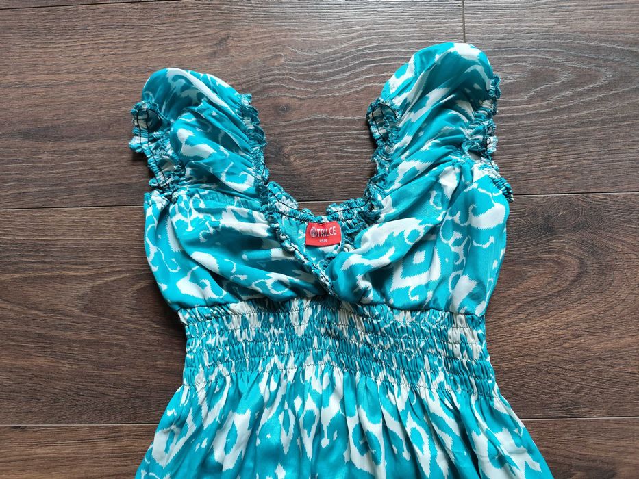 Лятна ефирна дамска рокля зелено и бяло