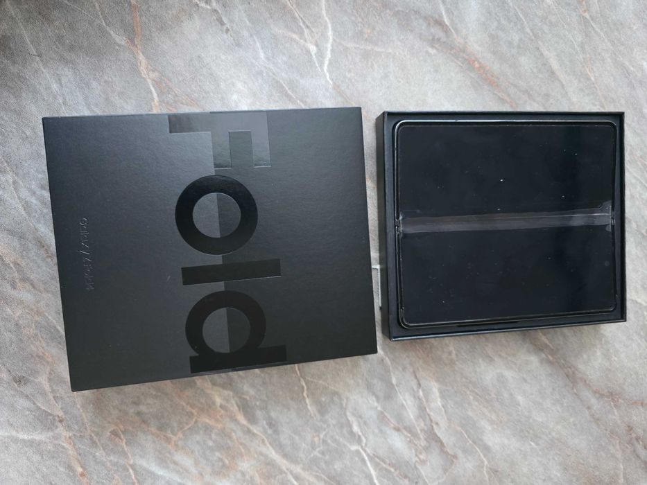 Смартфон Z FOLD 4- за части