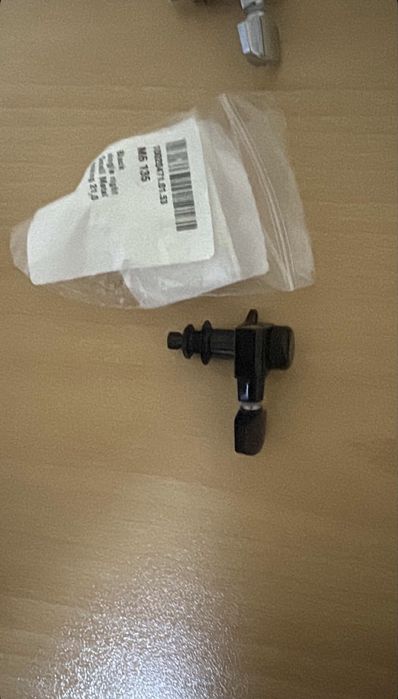 Чисто нови 6 ДЕСНИ ключове за електрическа китара Schaller M6 135