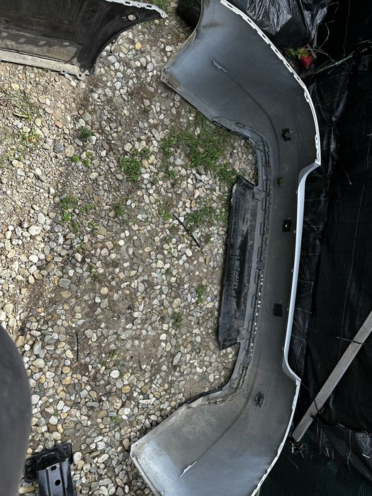 Bară spate skoda octavia 3 vrs.cod:5e5807421.B.