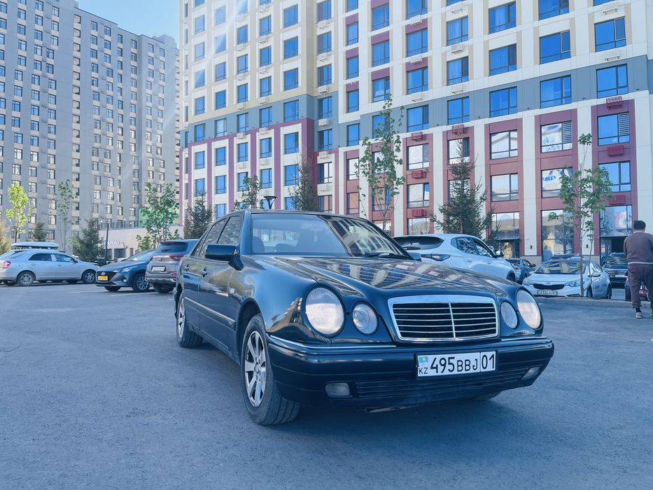 Мерседес Е200 лупарик