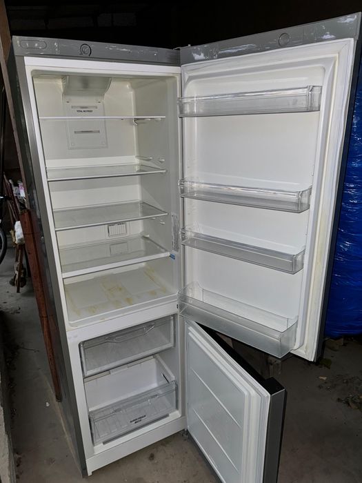 Холодильник Indesit