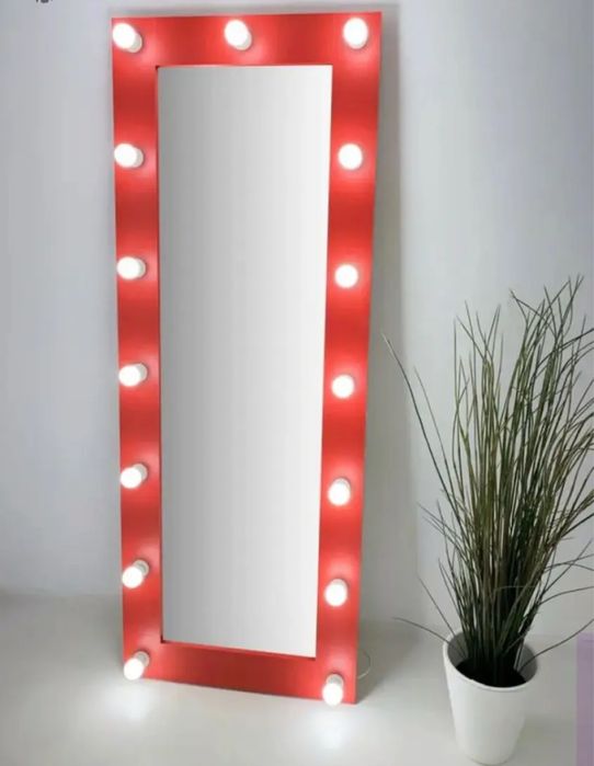 Продаётся зеркало с подсветкой