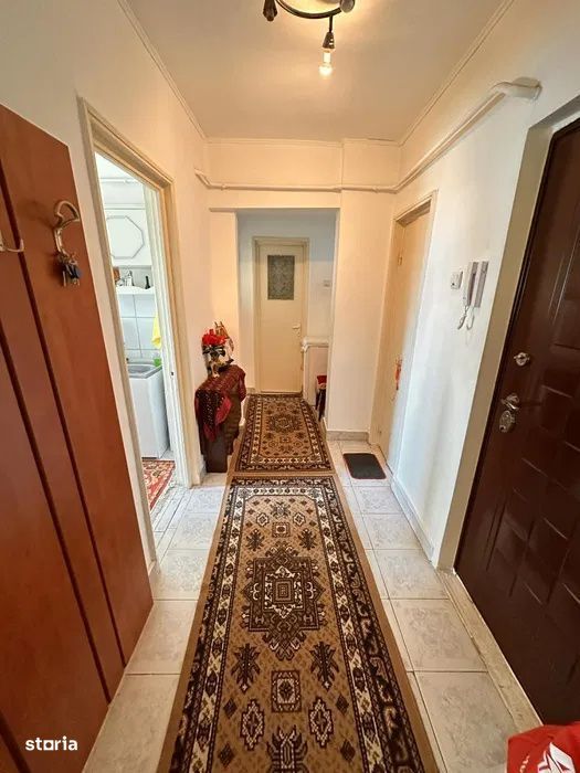 Calarasilor Viziru - Apartament 2 camere decomandat, suprafata 55mp.