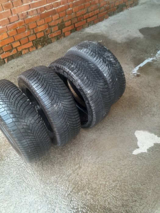 225 60 17 Bridgestone всесезонни дот 22г