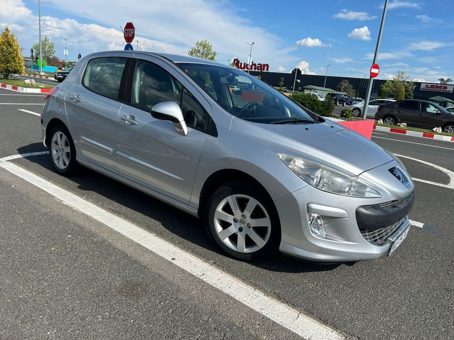 Peugeot 308 1.6-GPL 120cp  înmatriculată recent