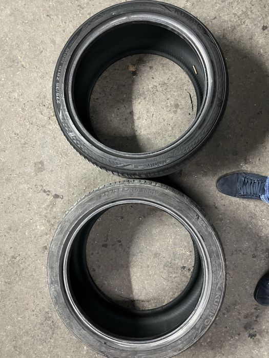 Шины резины R19 в хорошем состояни