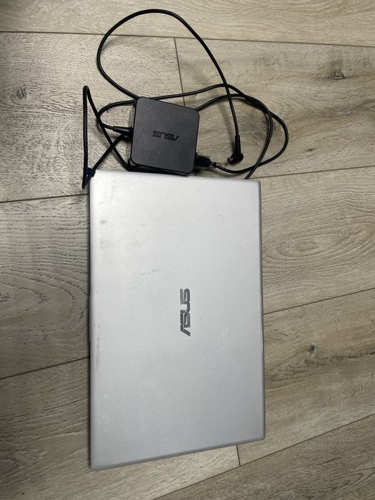 Asus vivobook 12