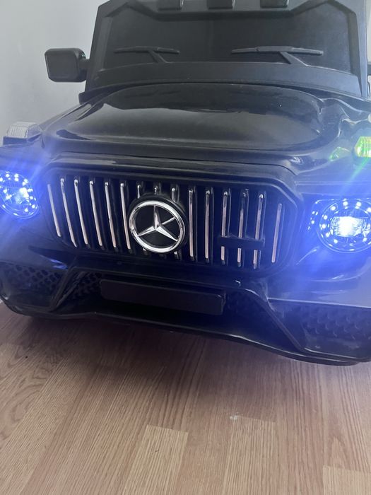 Продам детскую машину 35000