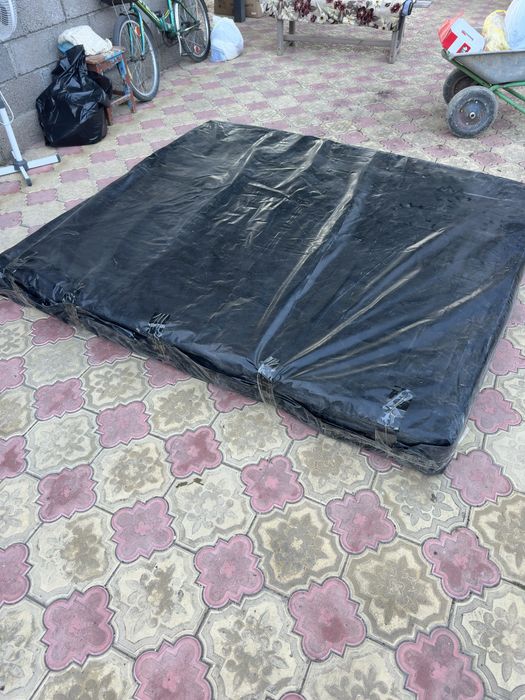Продам матрац новый 180*200