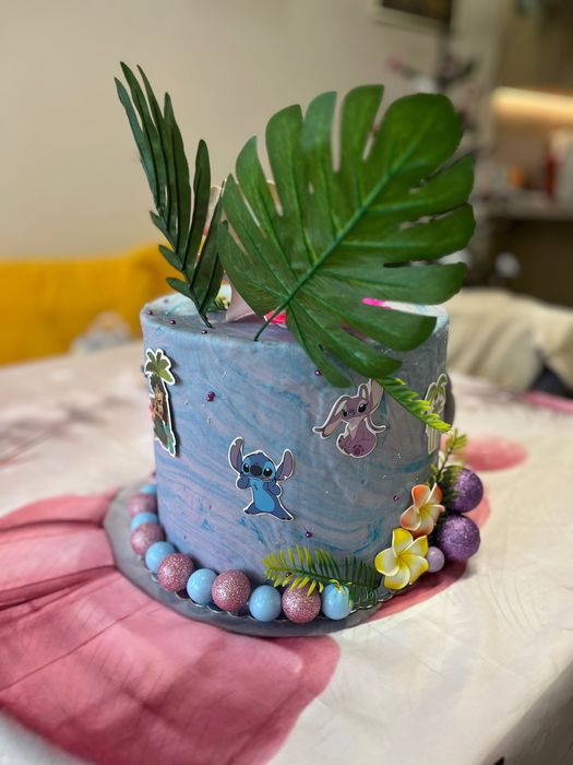 Бутафорна торта Стич