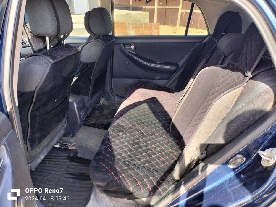 Тойота Королла 2005 года