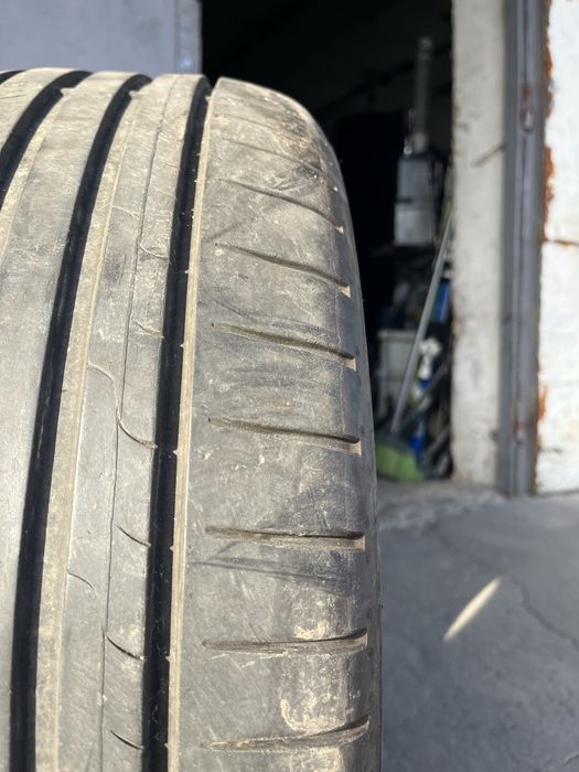 2 бр. летни гуми 215/50/17 Dunlop 5/5,5 mm DOT 0814