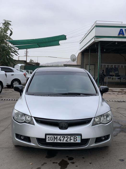 Доп. Опции: электро зеркала, охранная система, растоможена, новые шины