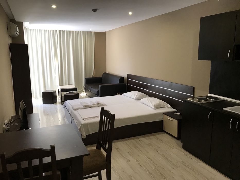 Продава се Двустаен апартамент в Несебър - 69 кв.м за 1421 €/кв.м - Снимка #2