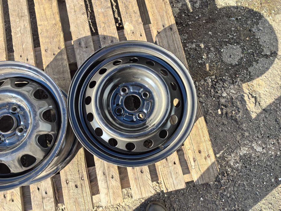 14 цола 4 х 100 мм Тойота / Сузуки / Кия / Хюндай - 5,5 Инча / ЕТ 45